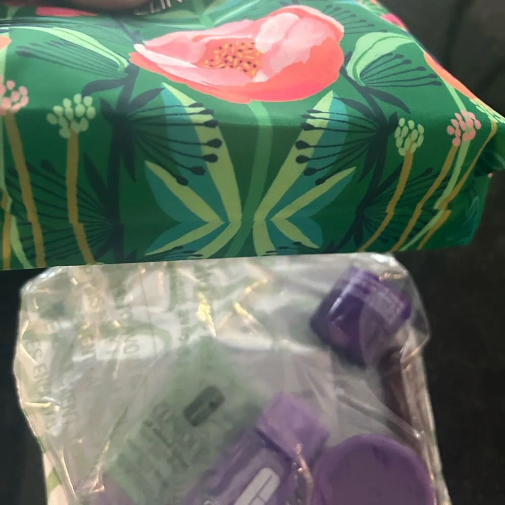 NWT CLINIQUE 6 piece gift set. - Picture 12 of 15